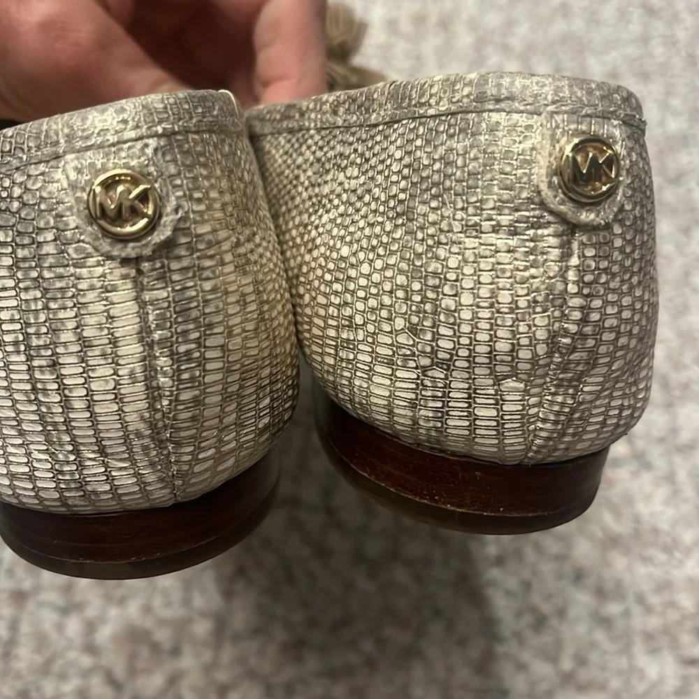 Michael kors gold flats